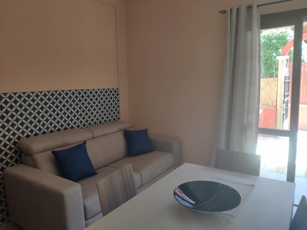 La Casa Dei Poeti Villa Villasimius Luaran gambar